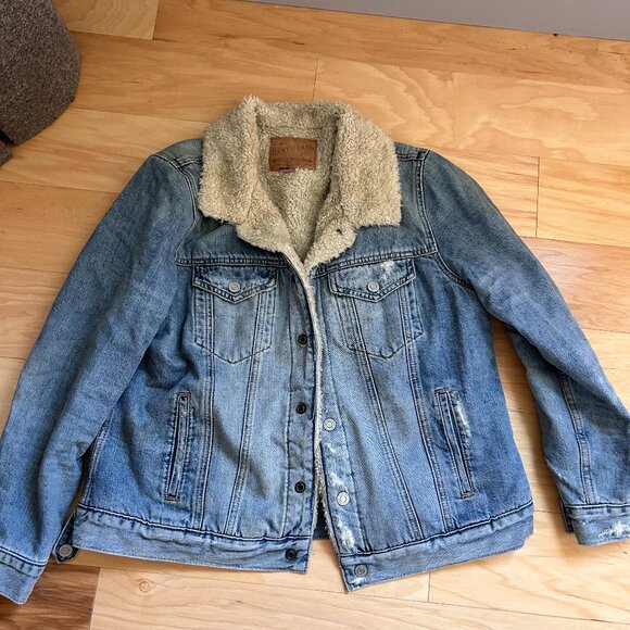 Lucky Brand, Sherpa Lined Denim Jacket - Picture 2 of 3